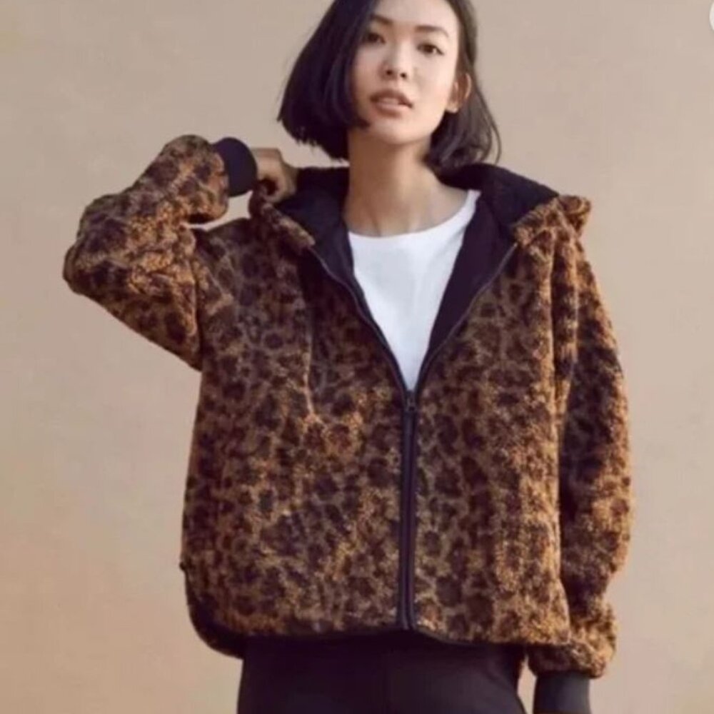 NWT Lou and Grey LOFT Leopard Jacket Size M Zip Up Sherpa Plush Brown/Black